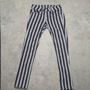 Black and white stripe pants